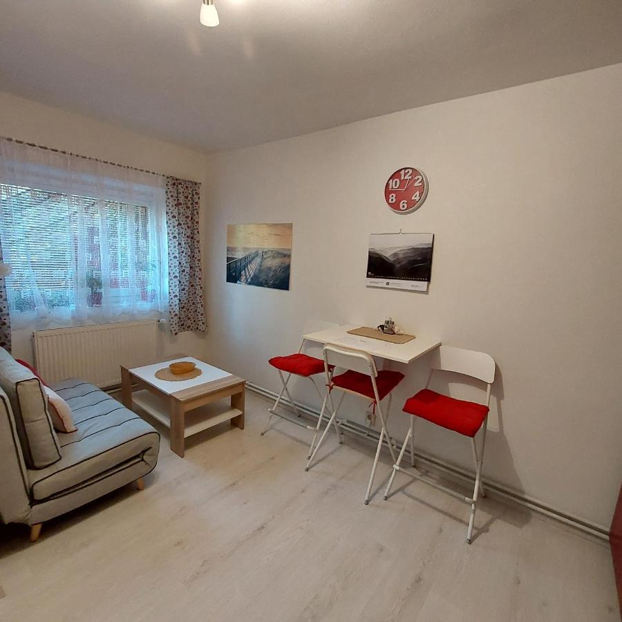 Apartmán Garsonka Jilove u Prahy Exteriér fotografie